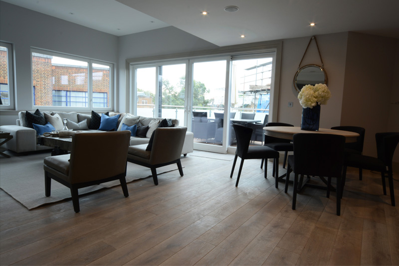 medines grindys skaidriai balta Medzio stilius