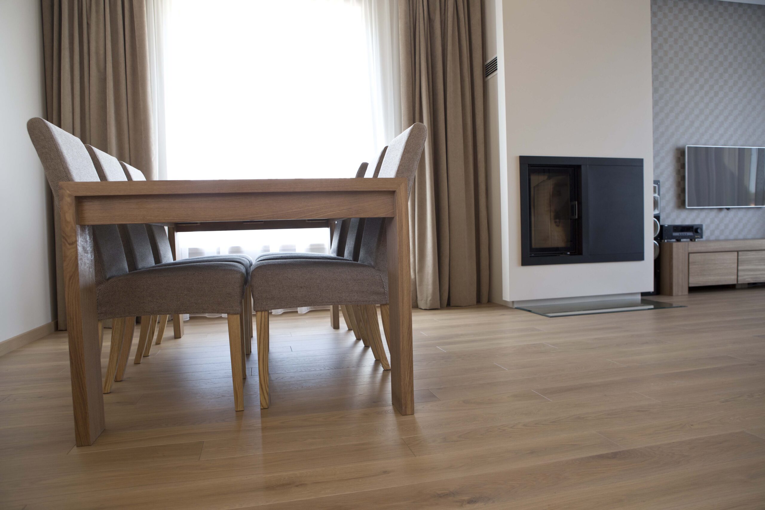 Medinės ąžuolinės grindys: spalva Kriaušė 3418.