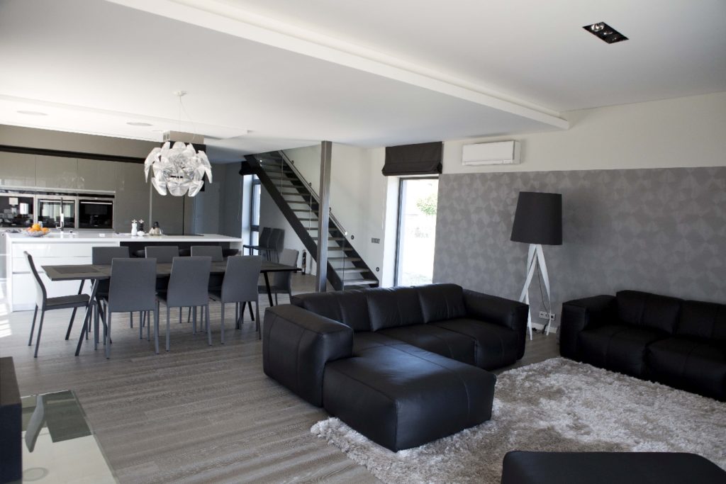 Medinės grindys: ąžuolinės, spalva Skaidriai balta Q-3409.