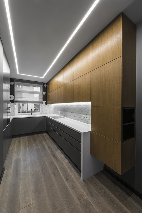 Medinės grindys skaidriai balta Q-3409 Medžio stilius ąžuolinės grindys