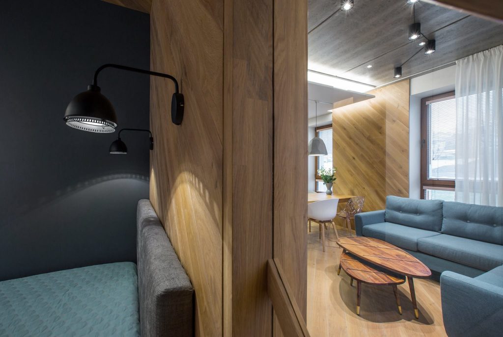 Medinės ąžuolinės grindys, medinė deko siena: Skaidriai balta 3409 Medžio stilius