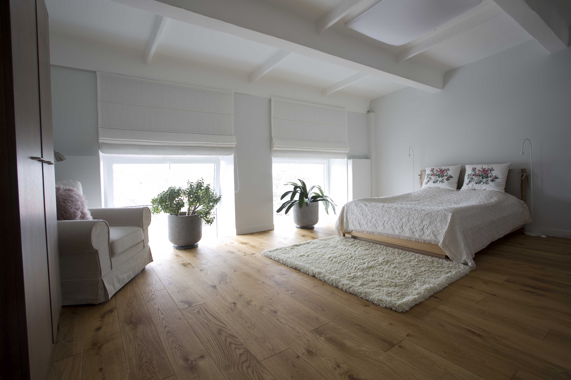 Medinės ąžuolinės grindys Bespalvė alyva 3305 Medžio stilius