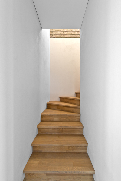 Ąžuoliniai masyvo laiptai: L forma, Pilka 3417.