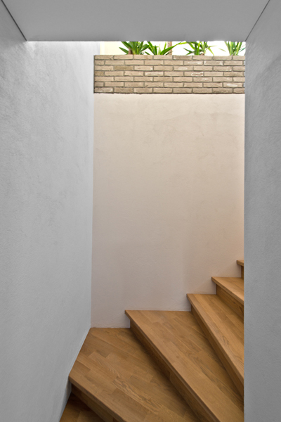 Ąžuoliniai masyvo laiptai: L forma, Pilka 3417.