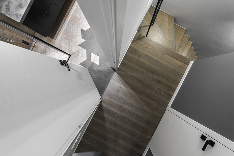 Medinės grindys skaidriai balta Q-3409 Medžio stilius ąžuolinės grindys