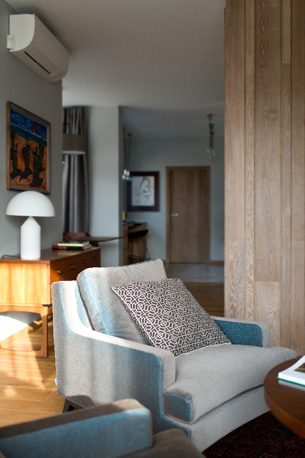 Medinė ąžuolinė Deko siena.