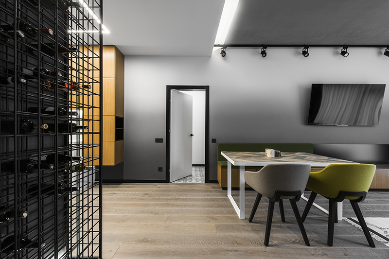 Medinės grindys skaidriai balta Q-3409 Medžio stilius ąžuolinės grindys