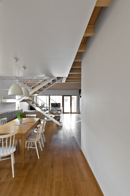 Mediniai laiptai U forma Bespalvė alyva 3305 Medžio stilius