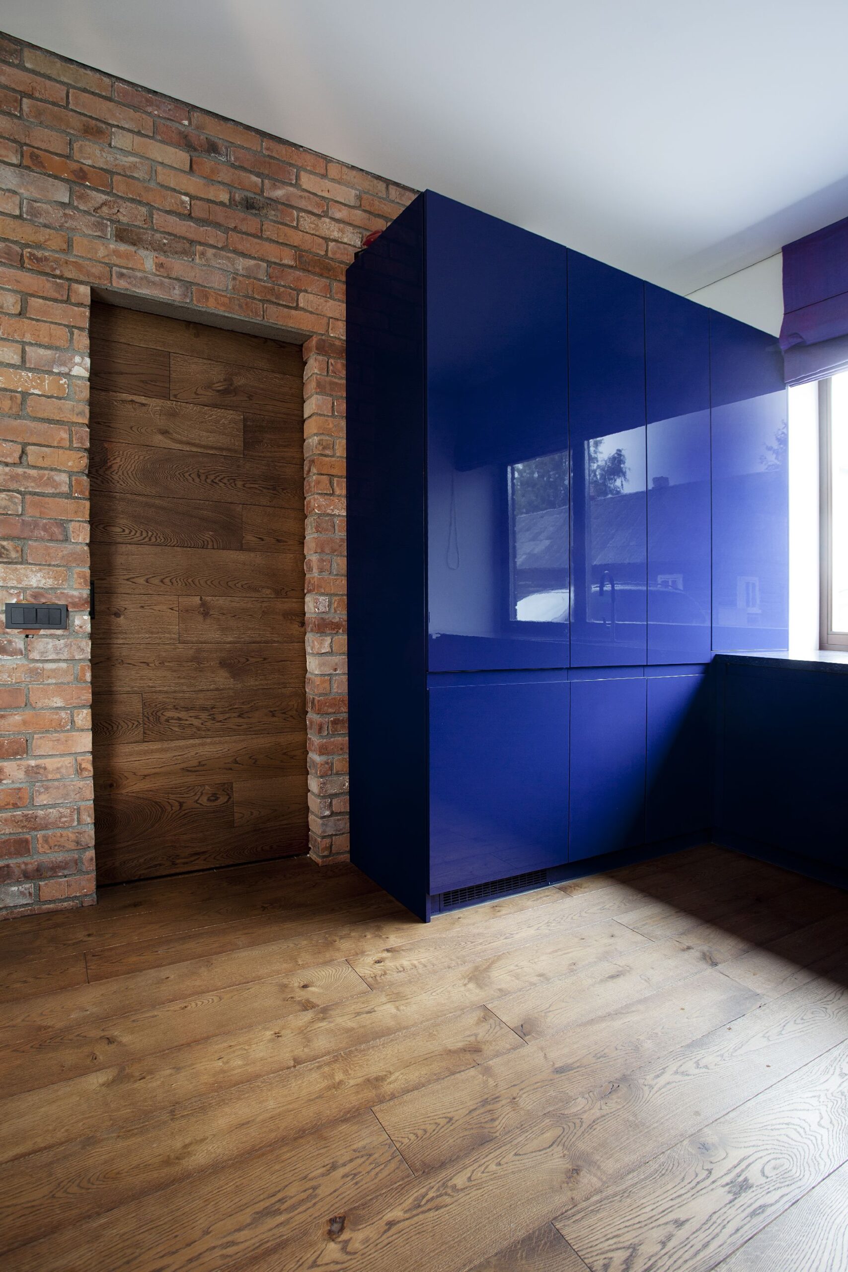 Medinės grindys iš ąžuolo: spalva Riešutas 3481.