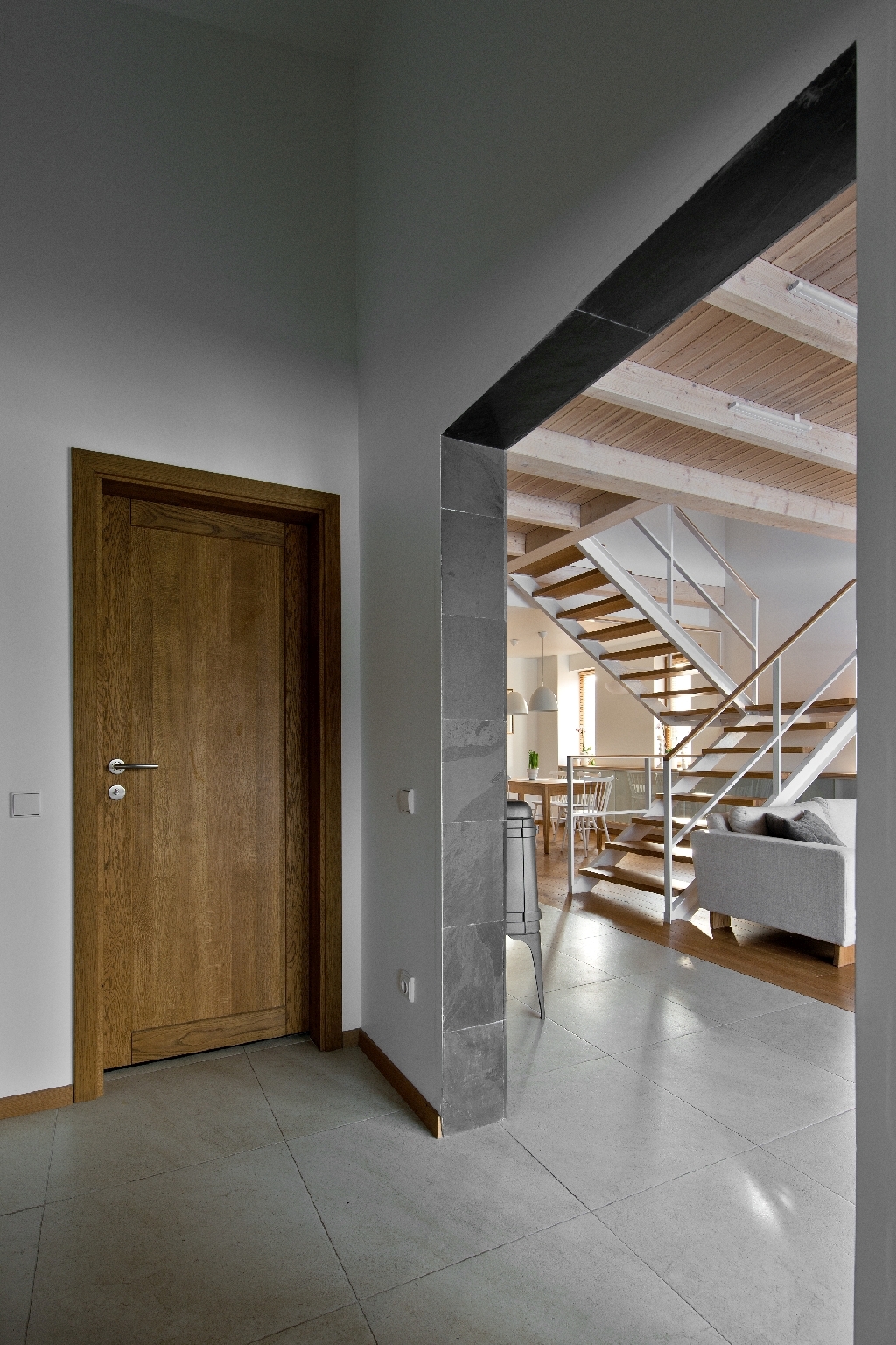 Medinės ąžuolinės durys D1F1S D1F alyvuotos Bespalvė alyva Medžio stilius deko siena