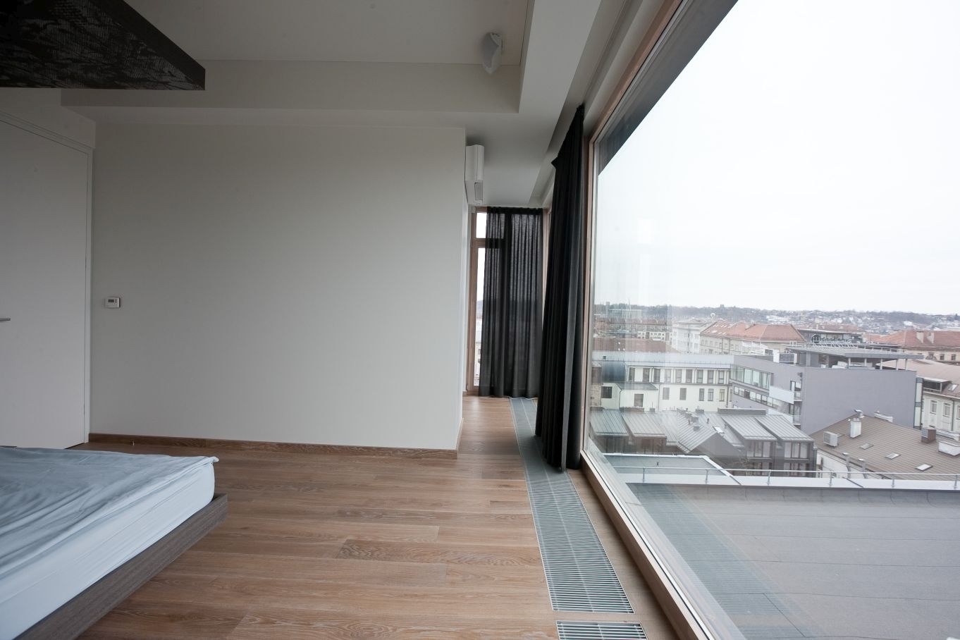 Medinės ąžuolinės grindys: 3417 Pilka.