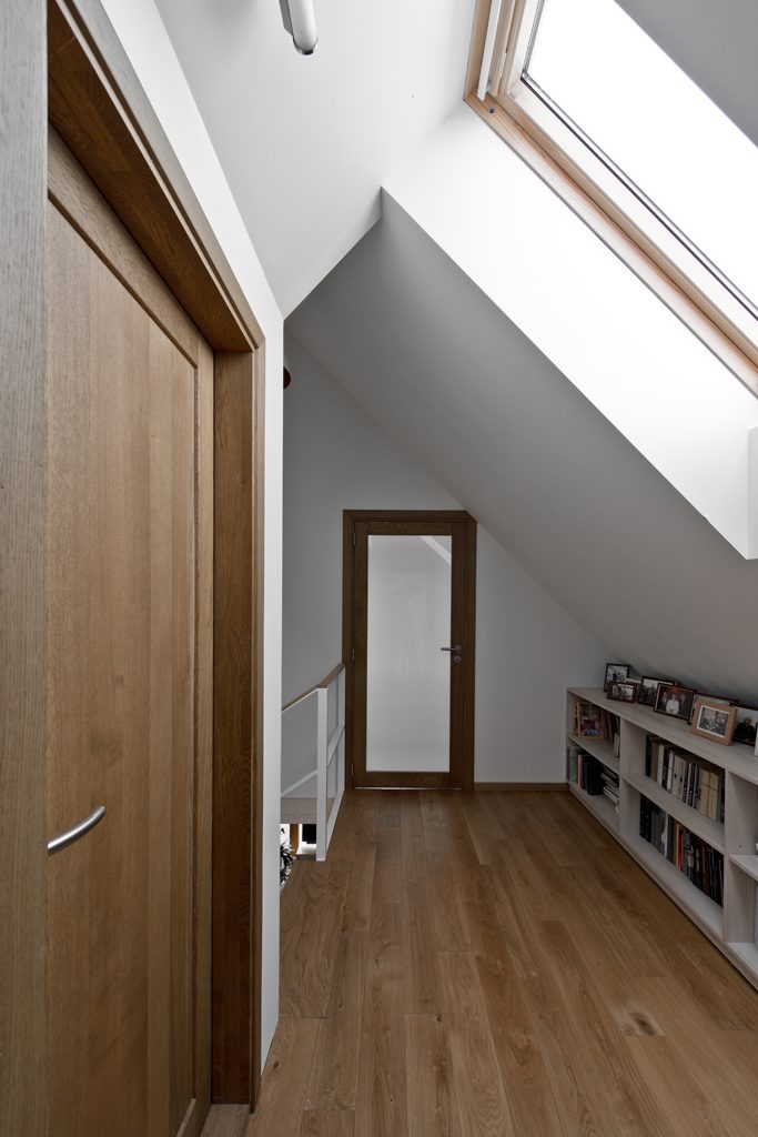 Medinės ąžuolinės durys D1F1S D1F alyvuotos Bespalvė alyva Medžio stilius deko siena