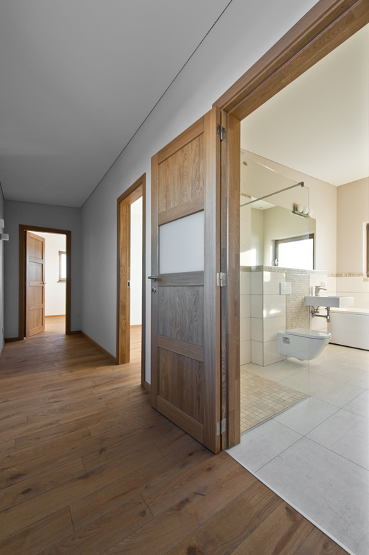 Medinės ąžuolinės durys D4F4S 3481 riešutas Medžio stilius