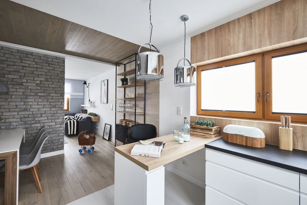 Medinės grindys Mediniai laiptai I forma Nordic N-3408 Medžio stilius