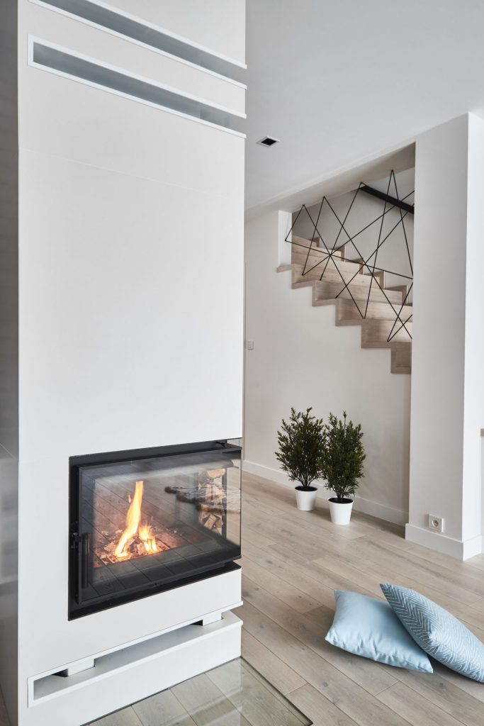 Medinės grindys Mediniai laiptai I forma Nordic N-3408 Medžio stilius