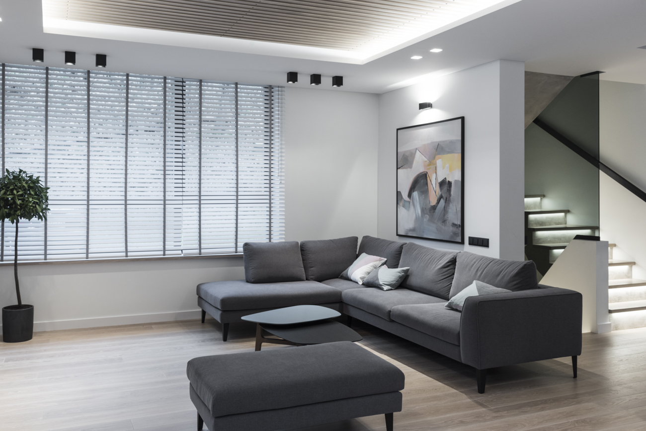 Medinės grindys mediniai laiptai U forma Balta 3408 Medžio stilius