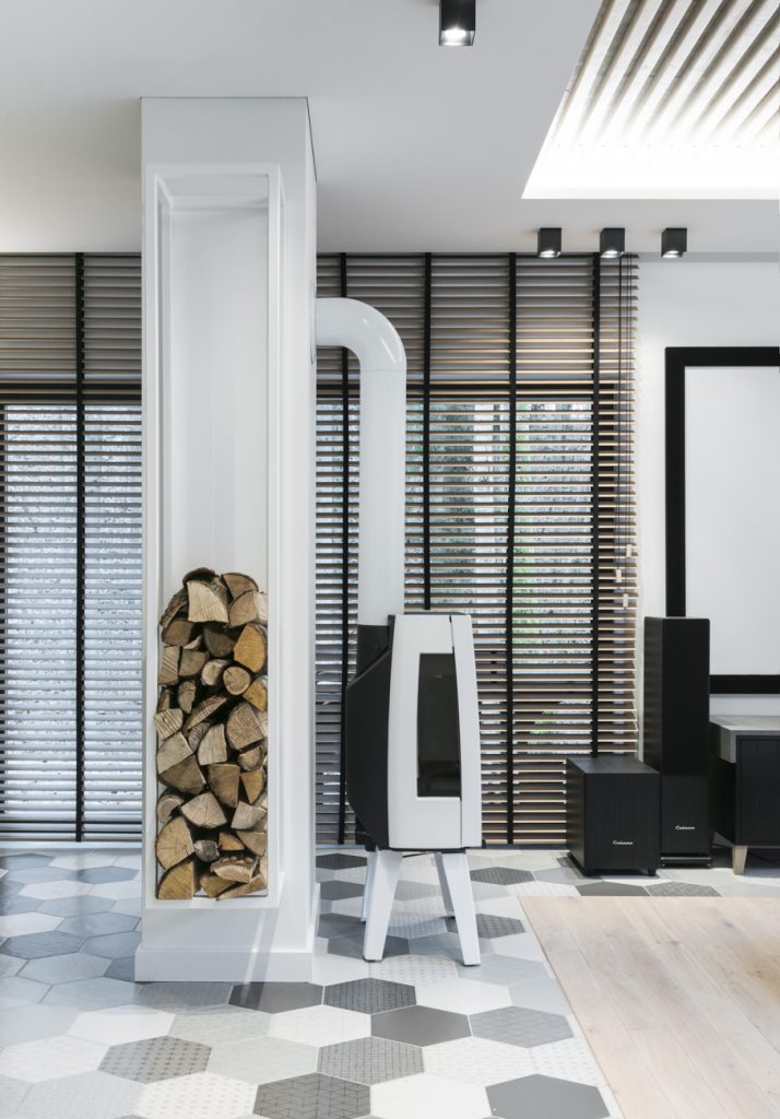 Medinės grindys mediniai laiptai U forma Balta 3408 Medžio stilius