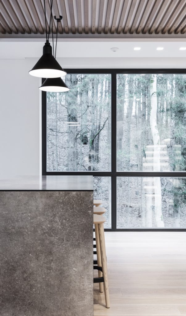 Medinės grindys mediniai laiptai U forma Balta 3408 Medžio stilius