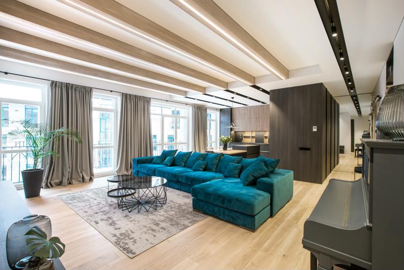 Medinės ąžuolinės grindys: Skaidriai balta 3409.