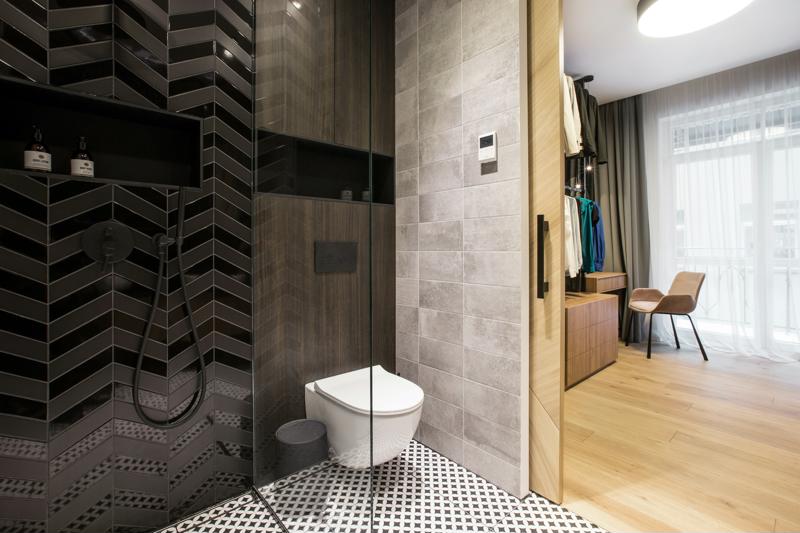 Medinės ąžuolinės grindys: Skaidriai balta 3409.