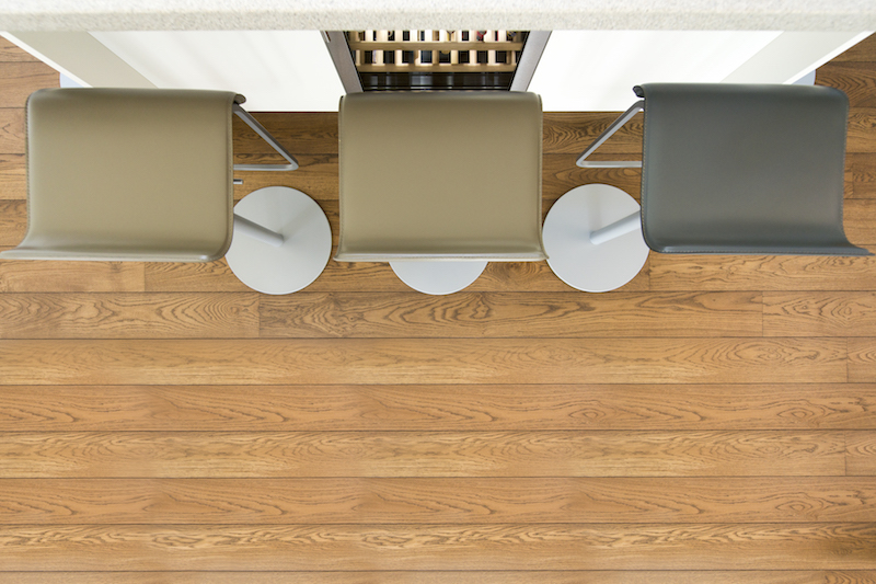 Medinės grindys: ąžuolinės, spalva Riešutas 3481.