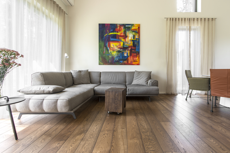 Medinės grindys: ąžuolinės, spalva Riešutas 3481.