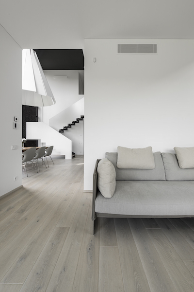 Medinės grindys iš ąžuolo: spalva Nordic N-3408.