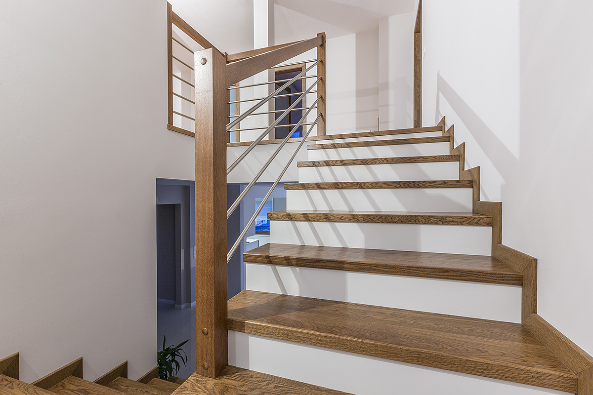 mediniai laiptai U forma Riešutas 3481 Medžio stilius