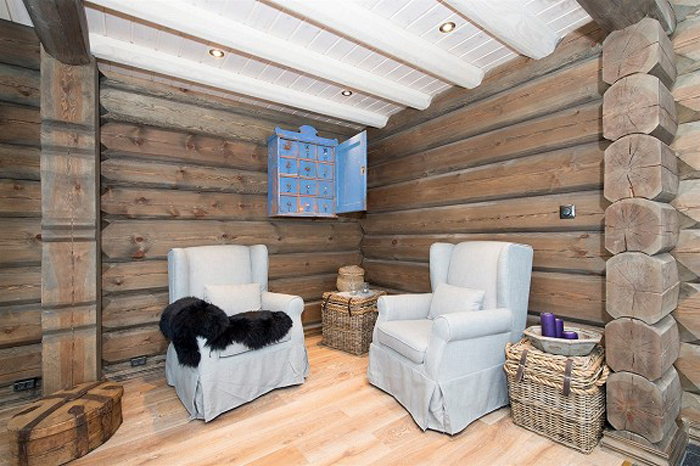 Medinės grindys iš ąžuolo: spalva Skaidriai balta 3409.