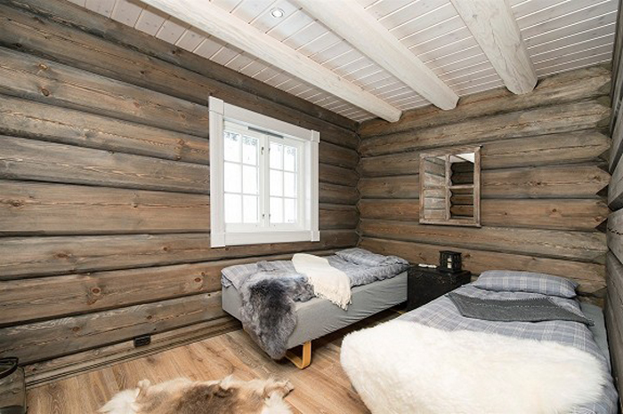 Medinės grindys iš ąžuolo: spalva Skaidriai balta 3409.