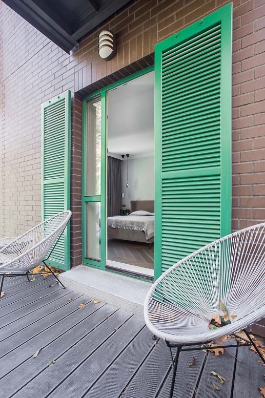 Medinės grindys Chevron eglutė Skaidriai balta Q-3409 Medžio stilius