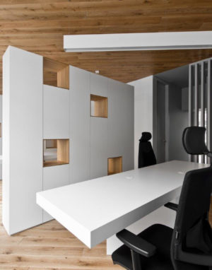 Medinės grindys ąžuolinės Bespalvė alyva 3305 Medžio stilius