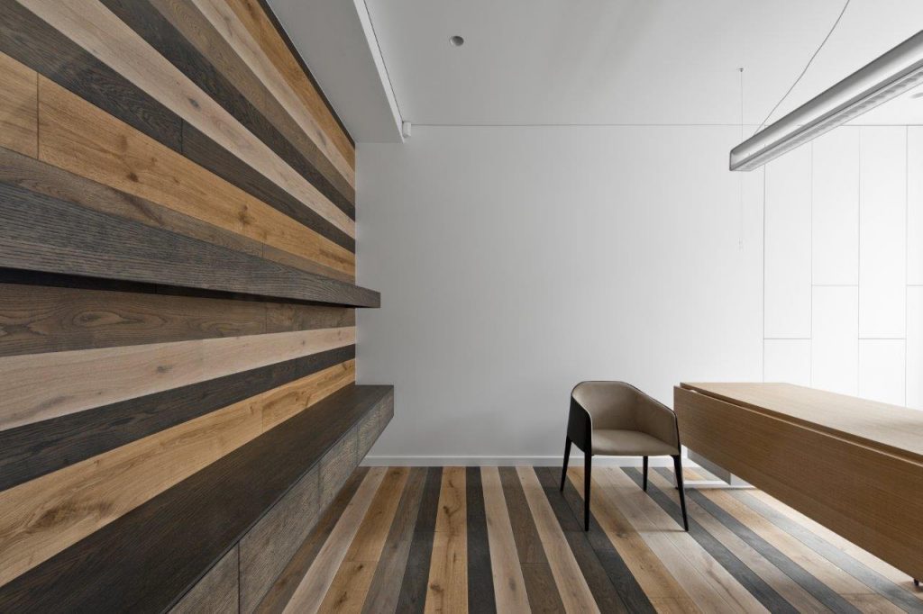 Medinės grindys ąžuolinės Bespalvė alyva 3305 Medžio stilius