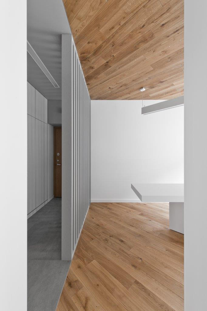 Medinės grindys ąžuolinės Bespalvė alyva 3305 Medžio stilius