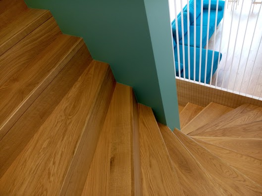 Mediniai laiptai U forma Besplavė alyva 3305 Medžio stilius