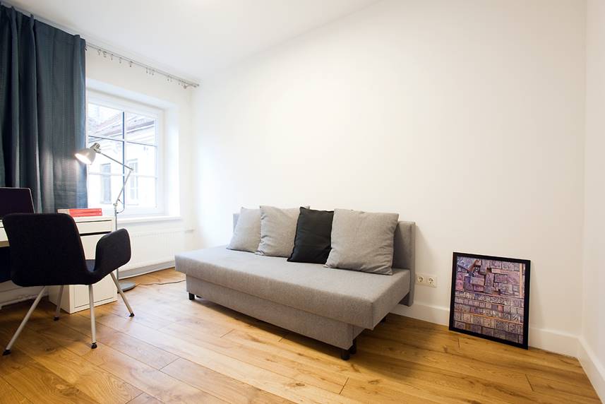 Medinės ąžuolinės grindys: Bespalvė alyva 3305.