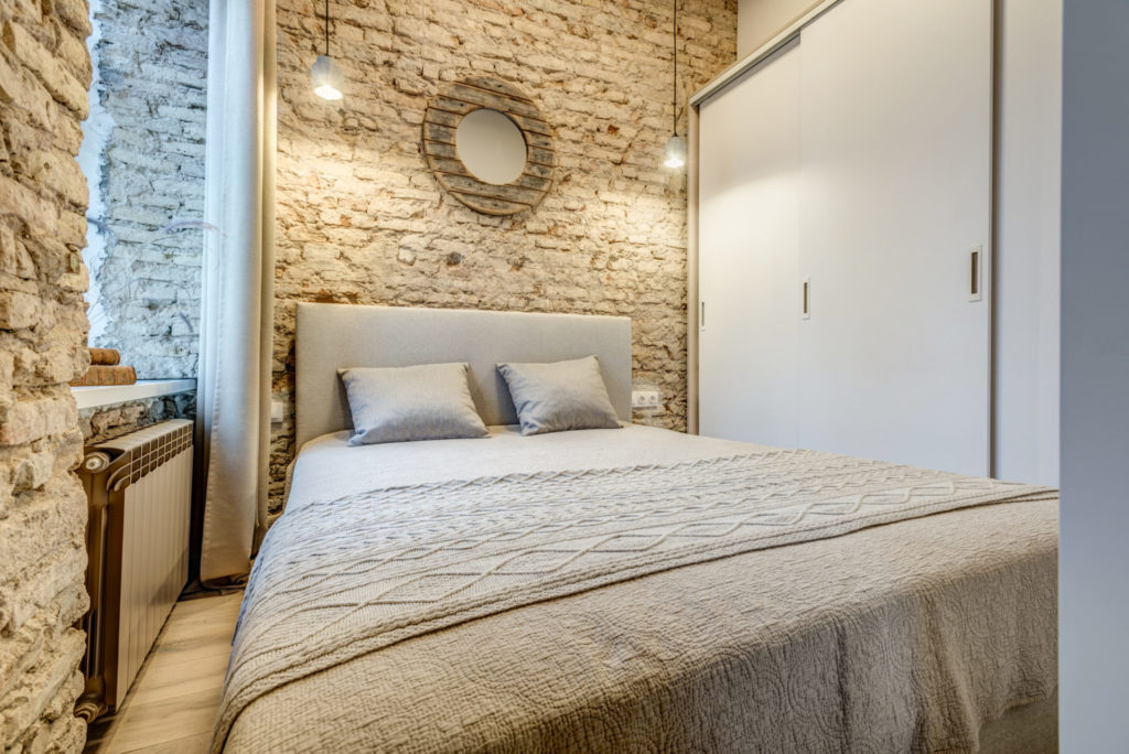 Medinės grindys: rūšingumas Country, spalva Ivory E-2410.