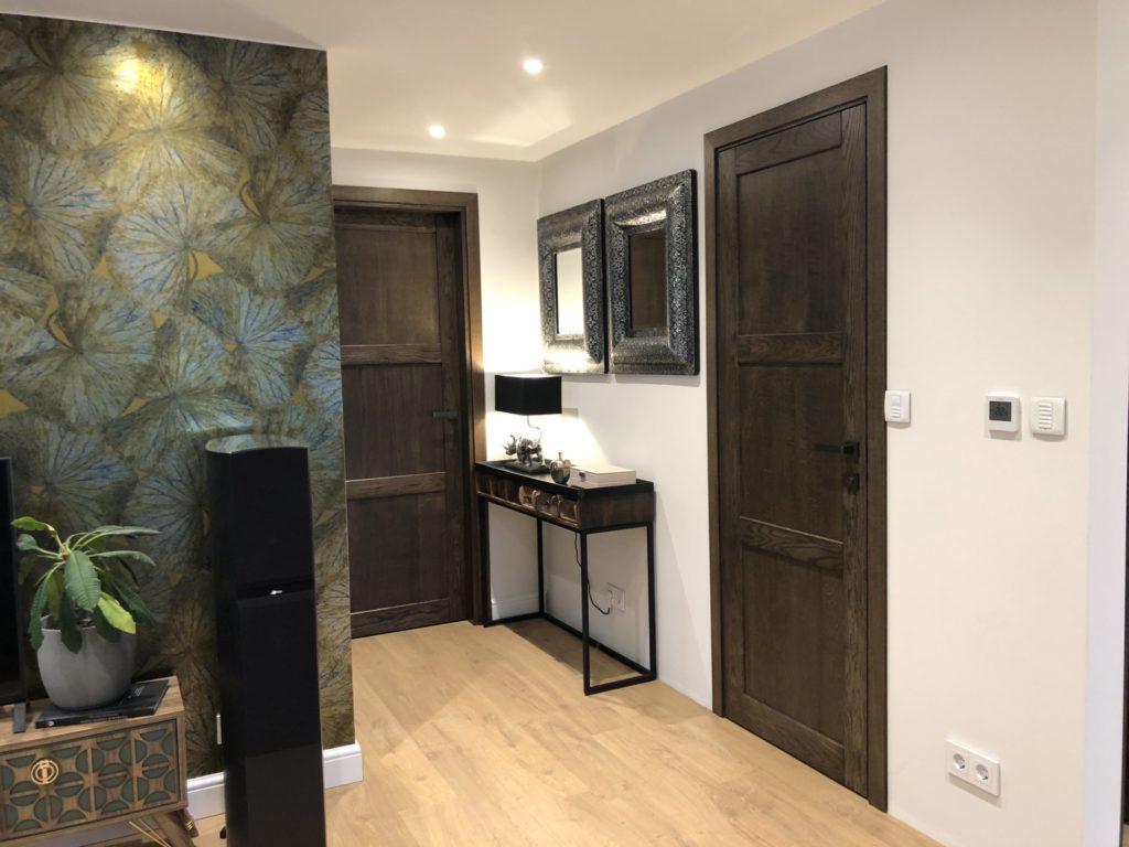 Medinės ąžuolo masyvo durys: Juodmedis 3490, modelis D3F.