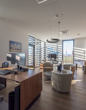 Medinės grindys: T-3094 Bagno Vignoni. 230 mm pločio ąžuolinė grindinė lenta.