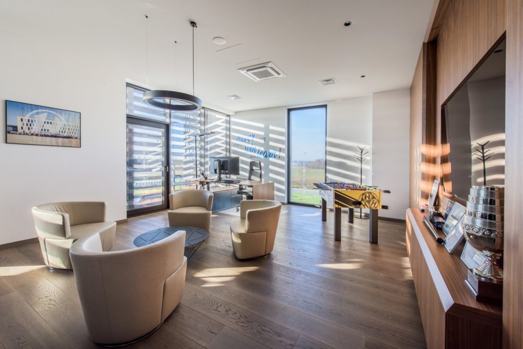 Medinės grindys: T-3094 Bagno Vignoni. 230 mm pločio ąžuolinė grindinė lenta.