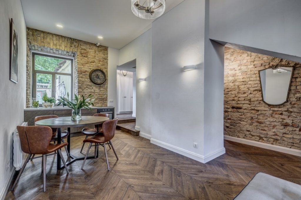 medines grindys eglute 3481 riesutas rustikas Medzio stilius