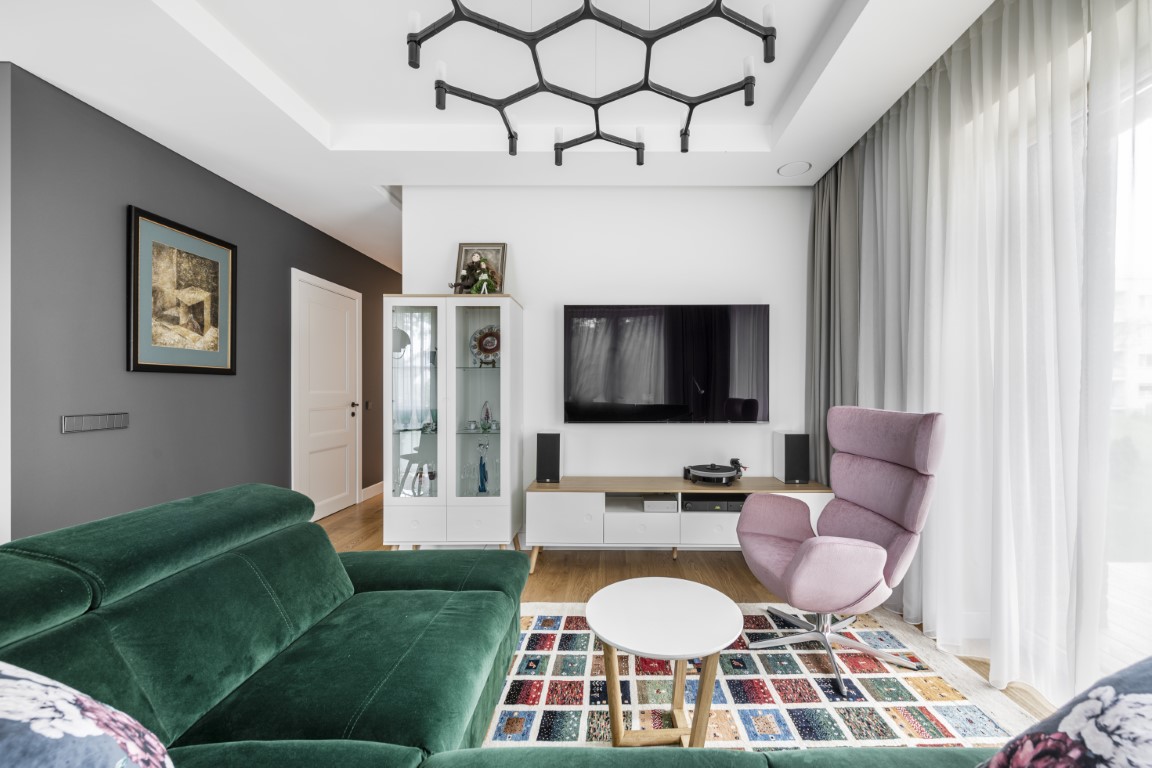 Medines grindys 3305 Bespalve alyva. Medzio stilius