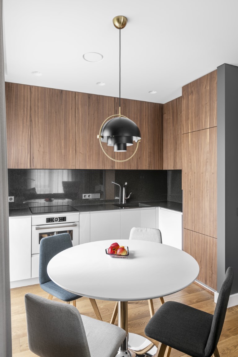 Medines grindys 3305 Bespalve alyva. Medzio stilius