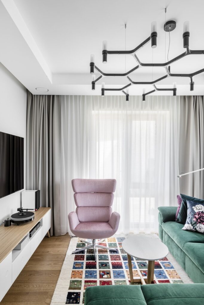 Medines grindys 3305 Bespalve alyva. Medzio stilius