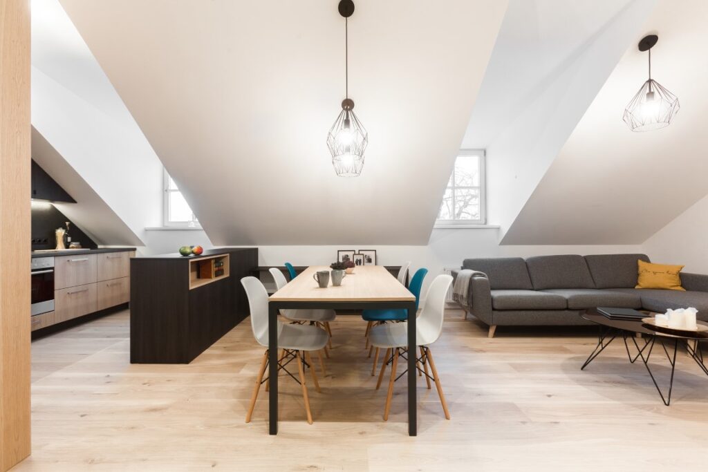 3408 Balta medines grindys Medzio stilius