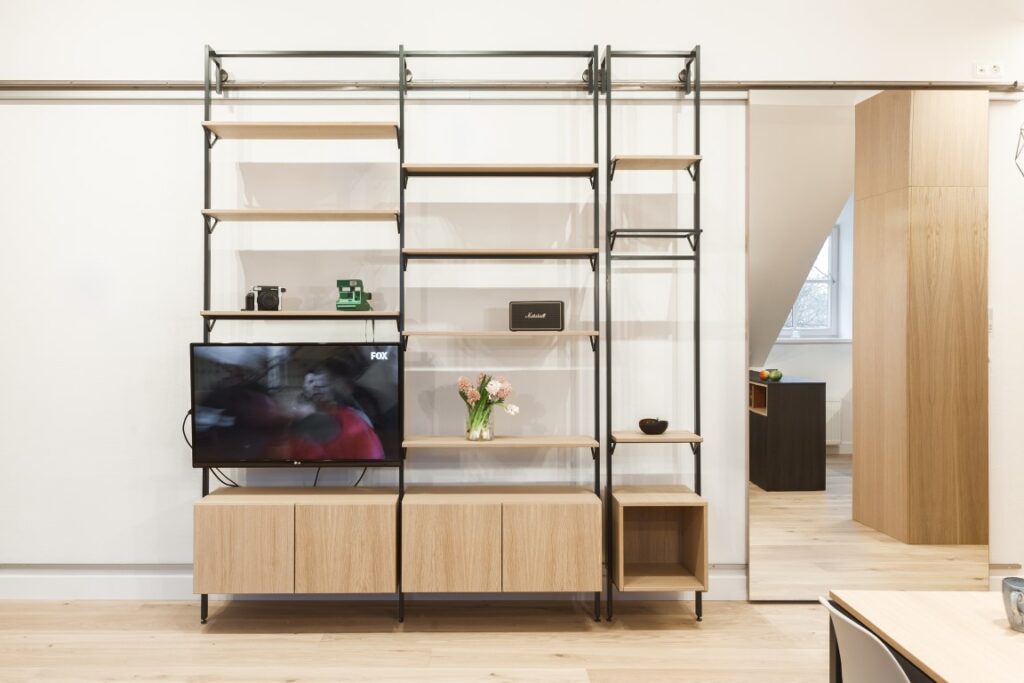 3408 Balta medines grindys Medzio stilius