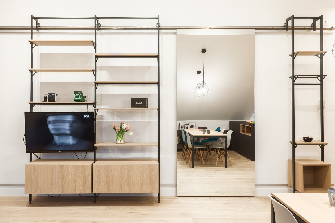 3408 Balta medines grindys Medzio stilius