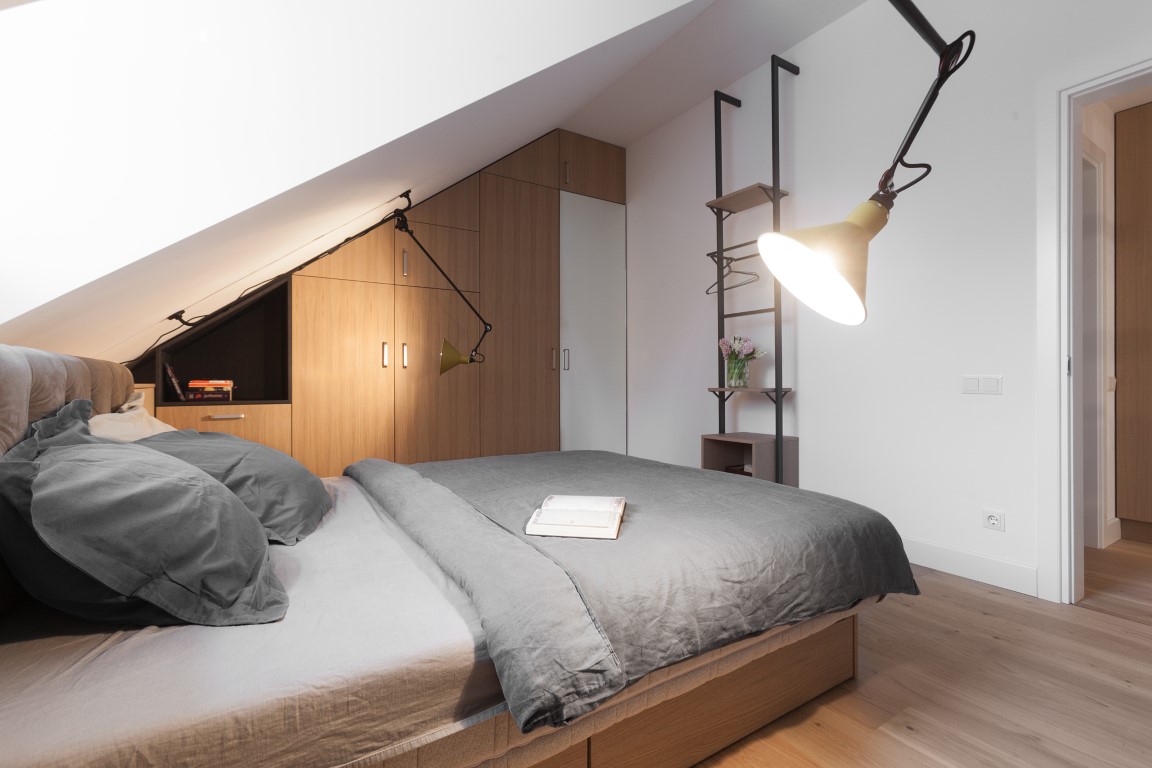 3408 Balta medines grindys Medzio stilius