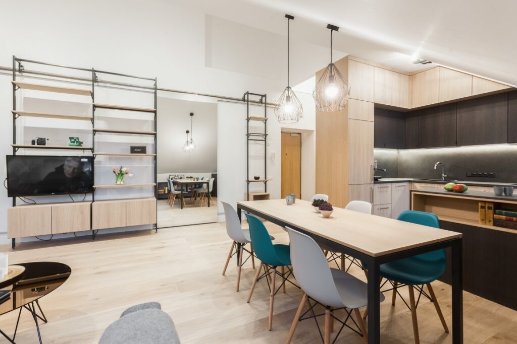 3408 Balta medines grindys Medzio stilius