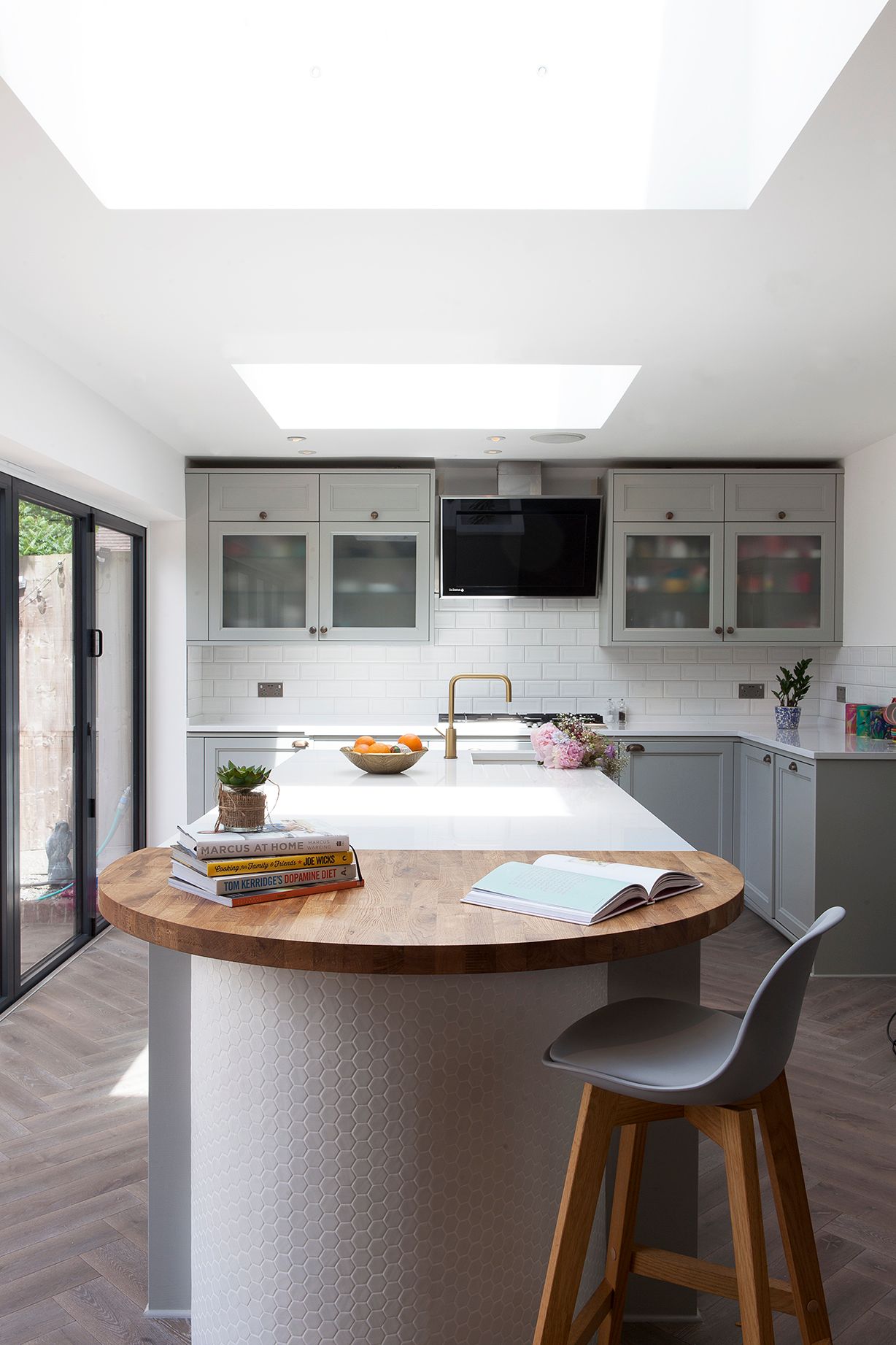 C-3418 kakava medines grindys eglute 90 medzio stilius